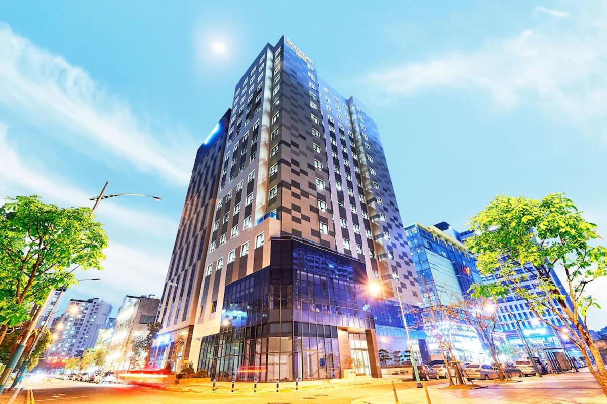 Gold Coast Hotel Инчон Екстериор снимка