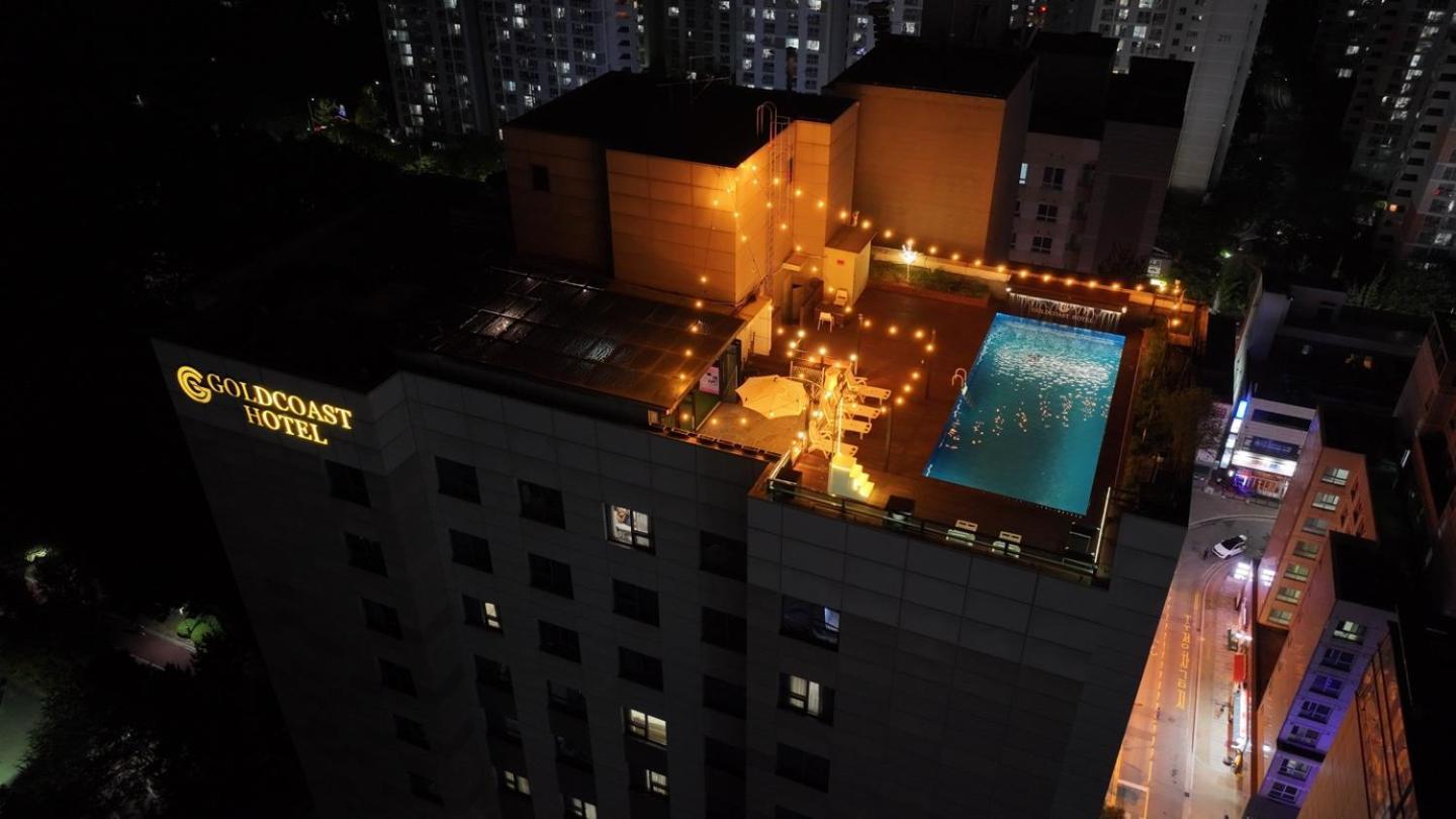 Gold Coast Hotel Инчон Екстериор снимка